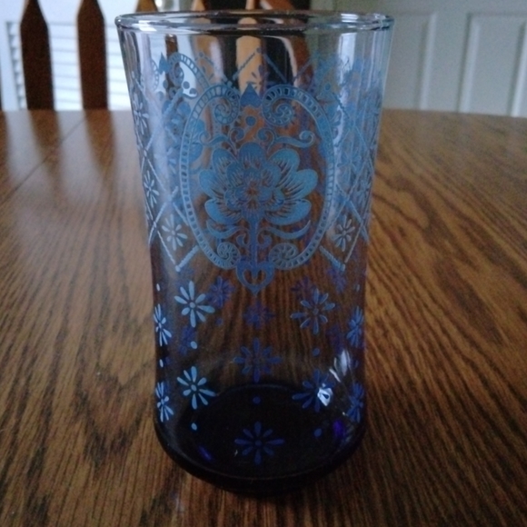 Vintage Set of 2 : fancy glass lotus flower bowl +++